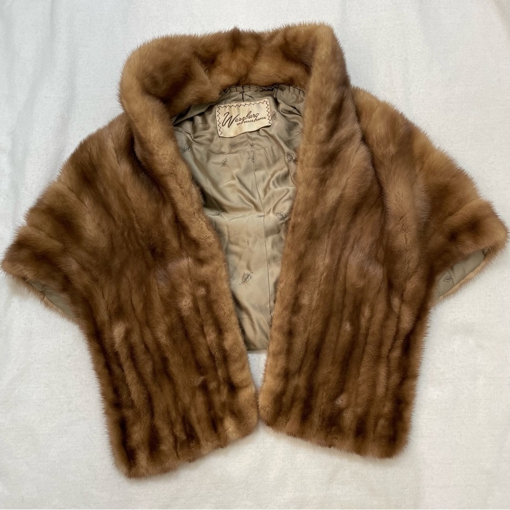Autumn Haze Emba Natural Brown Mink Stole Capelet pockets lined one size​​​​​​​​